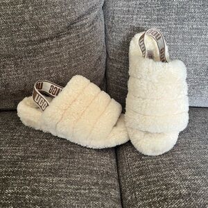 UGG Women’s Fluff Yeah Slides